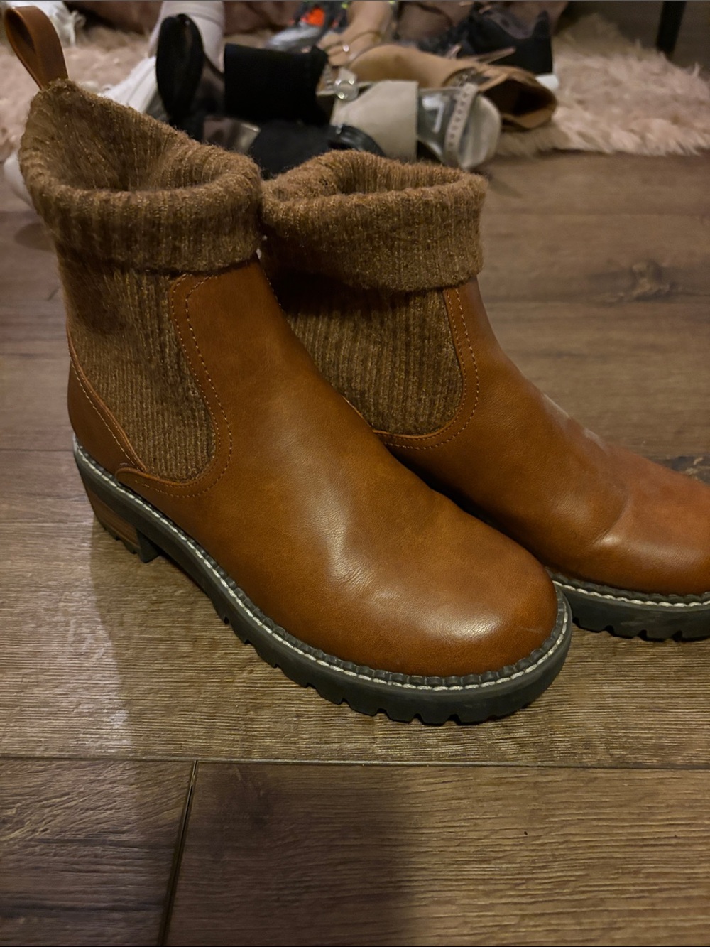 Universal Thread Tan Brown Rib-Knit Chelsea Booties - Picture 2 of 2